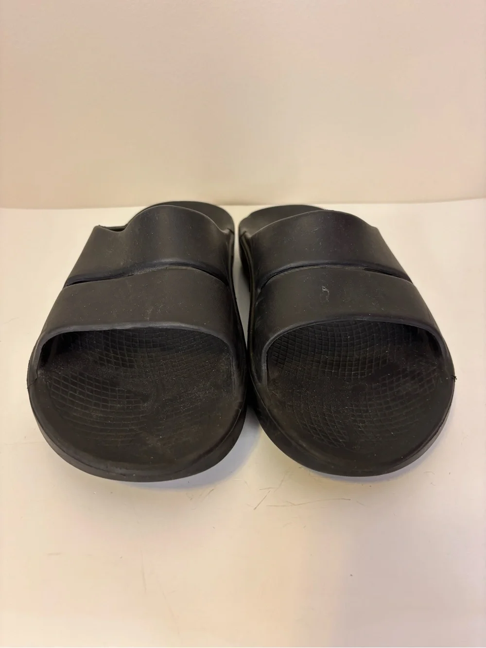 OOFOS lightweight recovery